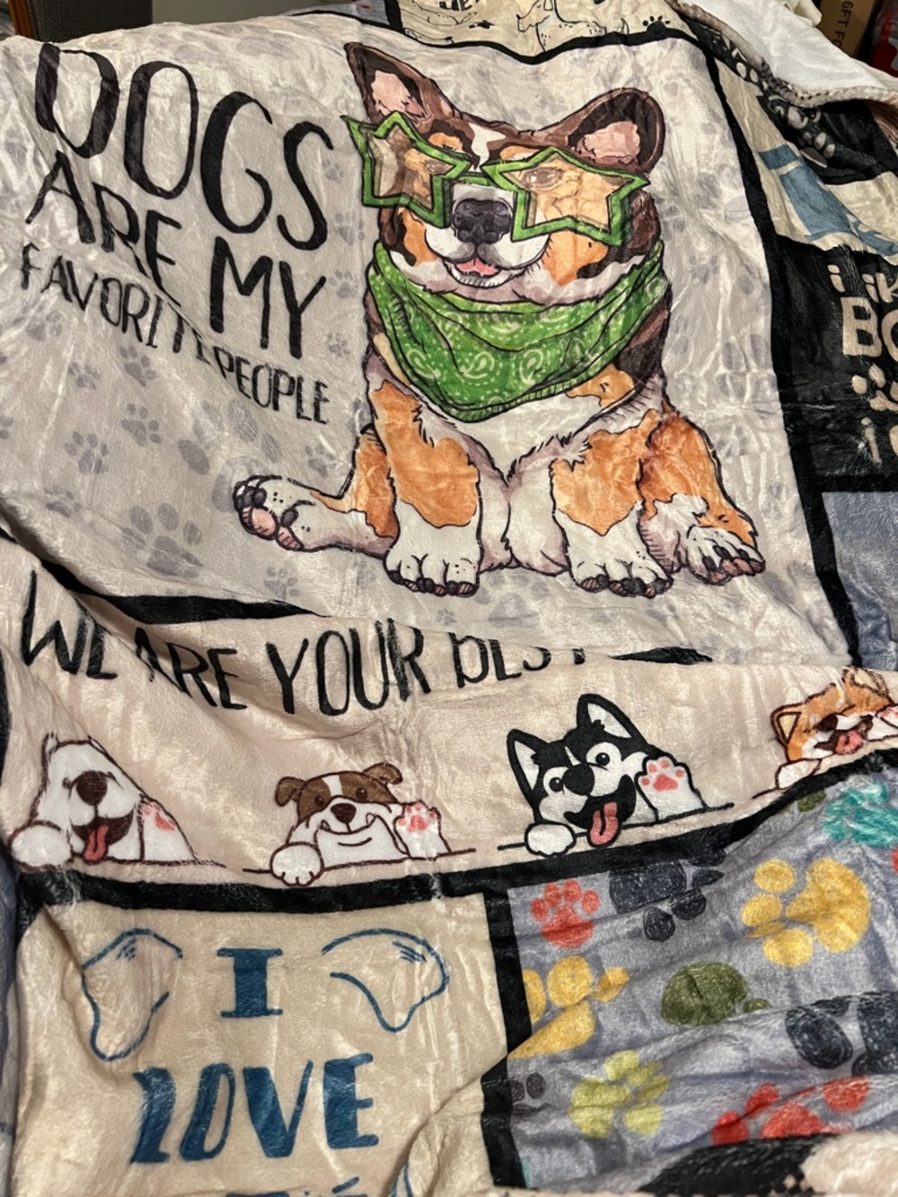 Dogs Are My Favorite People Patchwork Fleece Throw Blanket - Multicolor